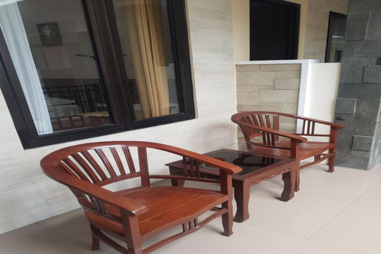 Oyo 2671 Wisma Djaja Syariah Bojonegoro Extérieur photo